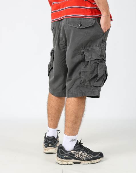 Vintage Levi's ripstop 38x23 canvas cargo shorts in charcoal grey - view 1