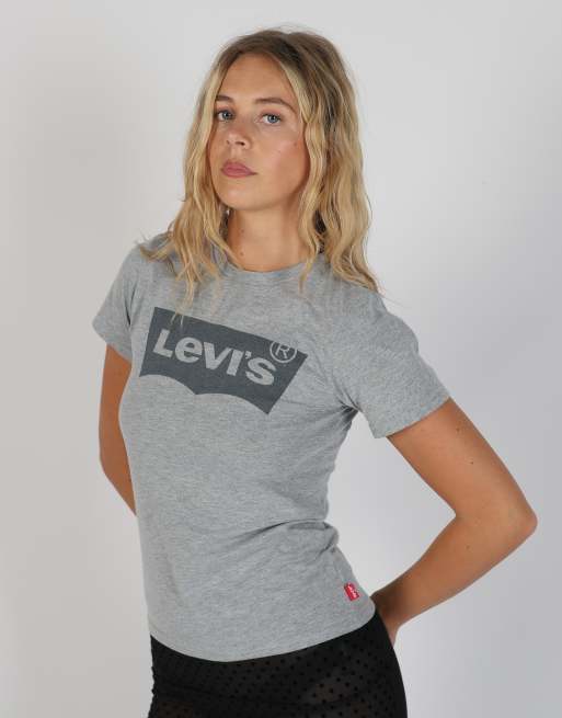 Vintage Levi's S baby tee in grey, 3 of 4