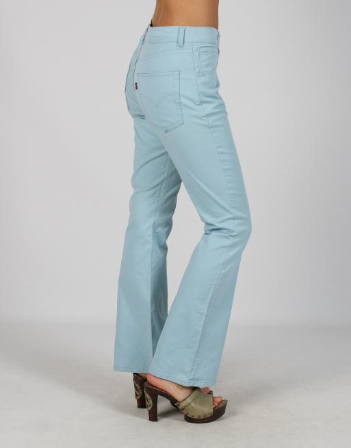 Vintage Levi's S bootcut jeans in light blue, 2 of 4