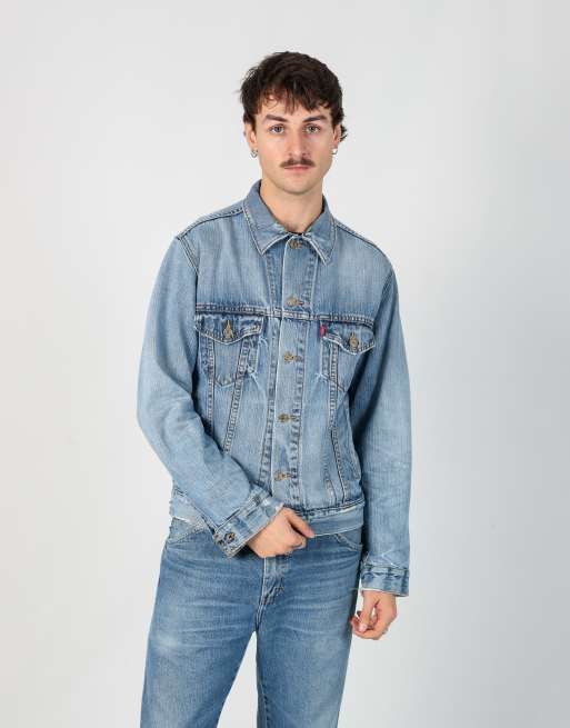 Vintage Levi's s denim jacket in light blue