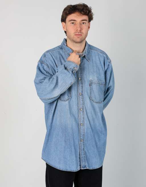 Vintage Levi's xl long sleeve shirt in light blue