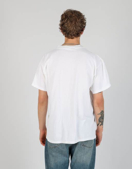 Vintage Levi's xl t-shirt in white, 4 of 5