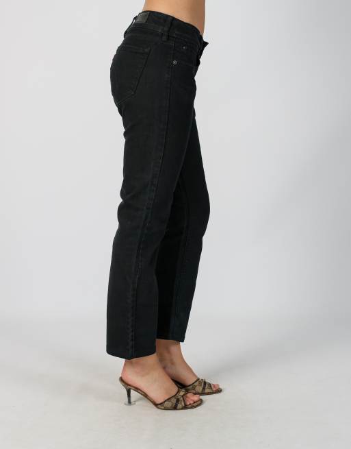 Vintage Levi's XS straight jeans in black, 2 of 4