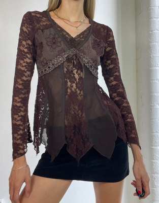 Vintage long sleeve lace top in brown