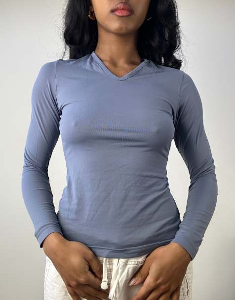 Vintage long sleeve v-neck top in blue - view 1