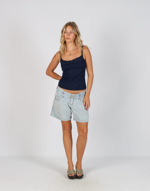 Vintage M denim shorts in light blue, 1 of 4