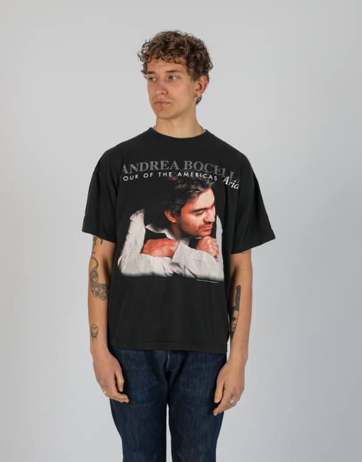 Vintage  m t-shirt in black