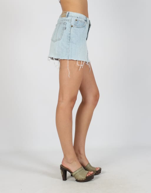 Vintage Made in Italy S denim mini skirt in light blue, 2 of 4