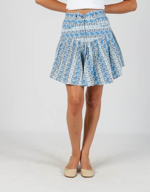 Vintage Made in Italy XS woven mini skirt in light blue, 2 of 4