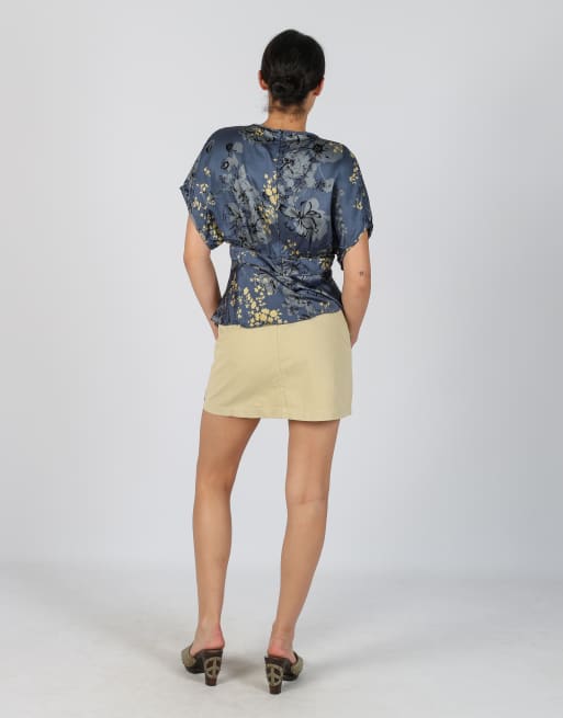 Vintage Made in Italy XS woven mini skirt in tan, 3 of 4