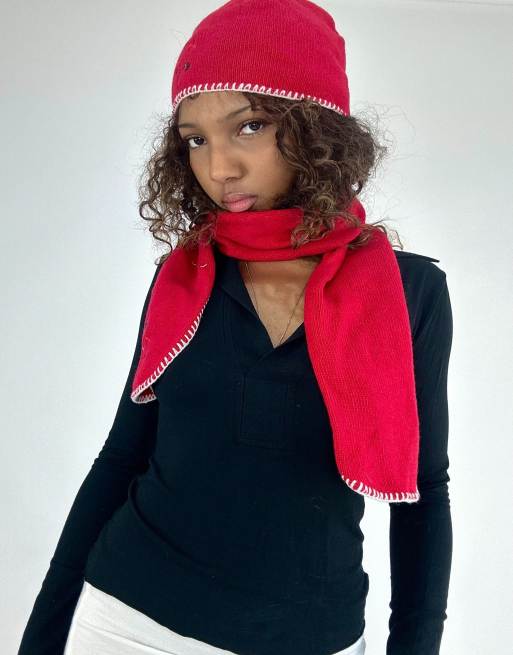 Vintage matching scarf and hat in red