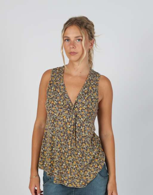 Vintage Max&Co. S cami in light green