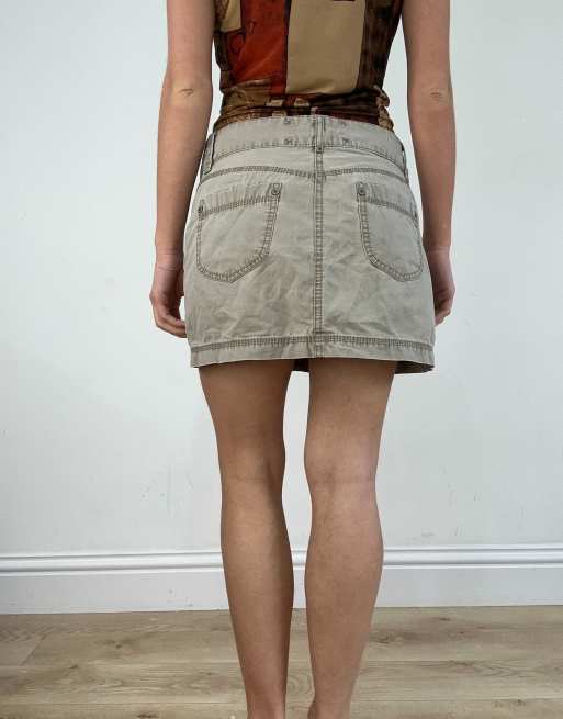 Vintage mini skirt in pale khaki, 2 of 4