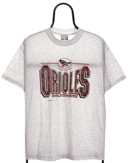 Vintage MLB 90s orioles size M tshirt in grey