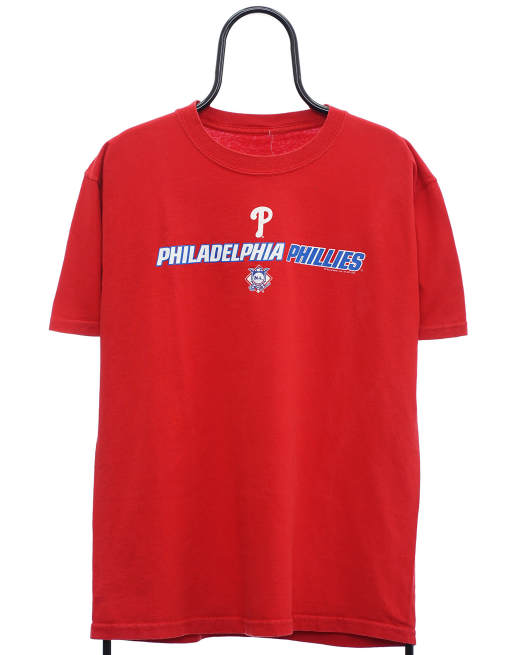 Vintage MLB Phillies size L tshirt in red