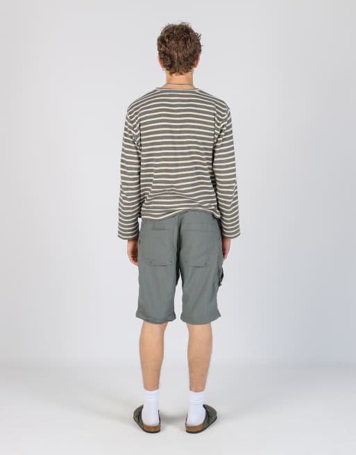 Vintage Mountain hardware 34x20 nylon sports shorts in grey, 3 of 4