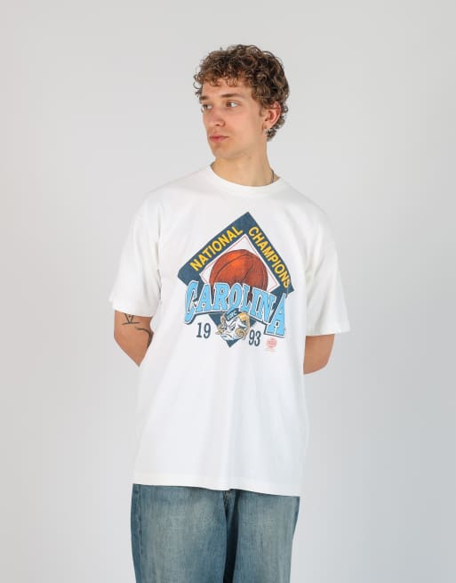 Vintage National Champion Carolina xl t-shirt in white