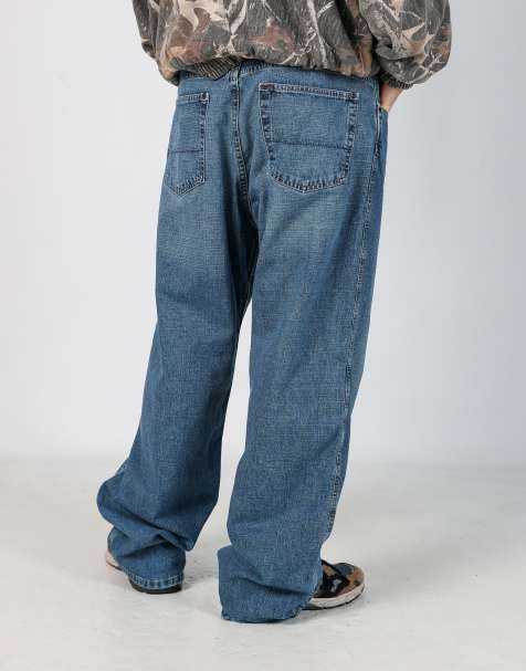 Vintage Nautica 36x32 denim jeans in blue - view 1