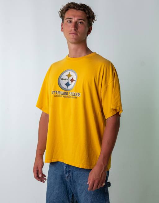 Vintage NFL XXL Oversized T-Shirt Steelers Yellow, 2 of 4