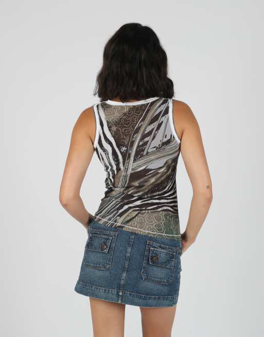Vintage Passport S woven vest in white, 2 of 4