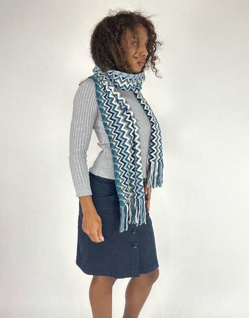 Vintage patterened tassel scarf in blue, 4 of 4