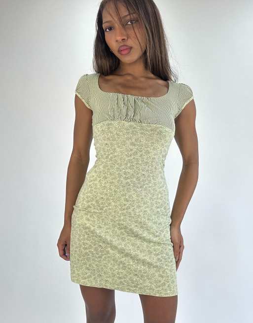 Vintage patterned mini dress in green