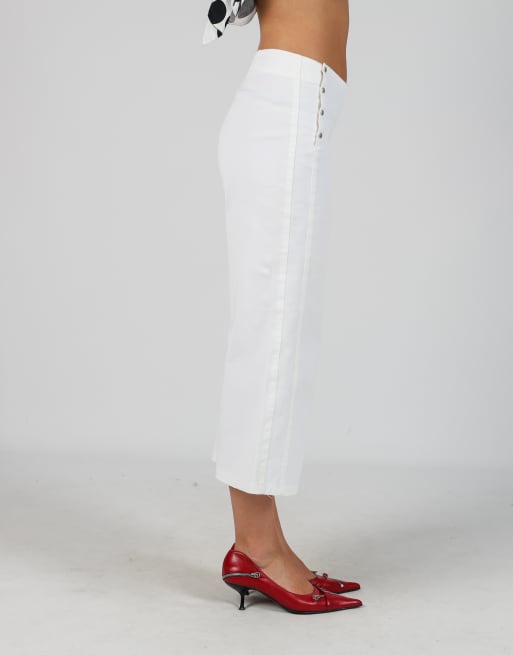 Vintage Penny Black XS capri trouser in ivory, 2 of 4