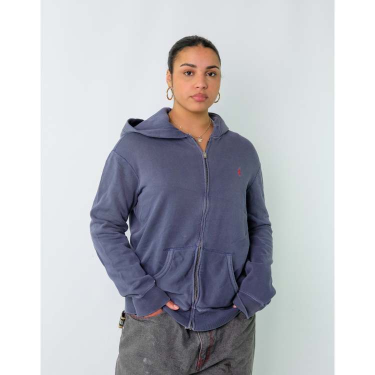 208728244-1-blue?$n_750w$&wid=