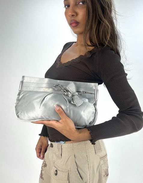 Vintage purse in silver - view 1