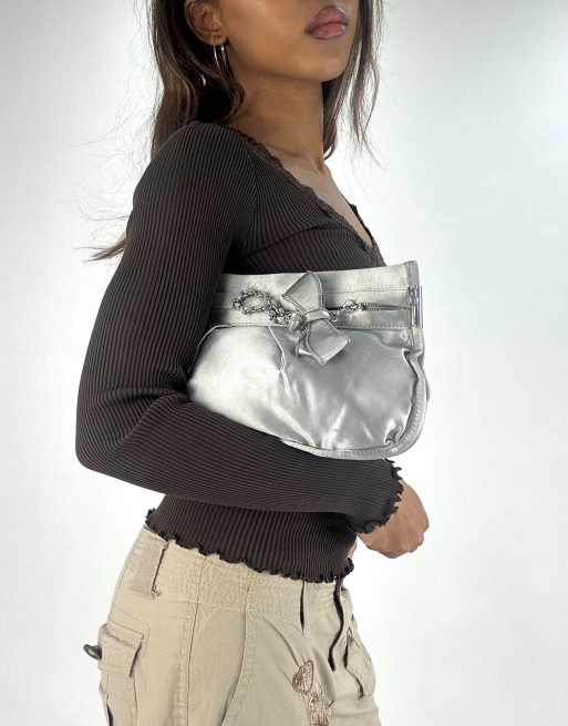 Vintage purse in silver, 2 of 4
