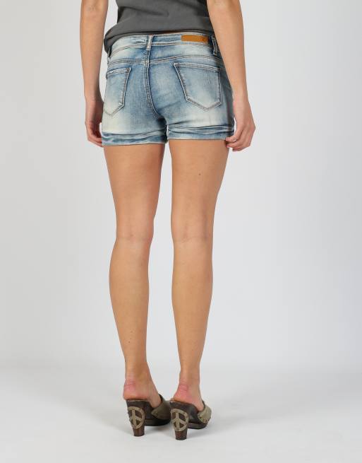 Vintage Qiki S denim shorts in light blue, 2 of 4