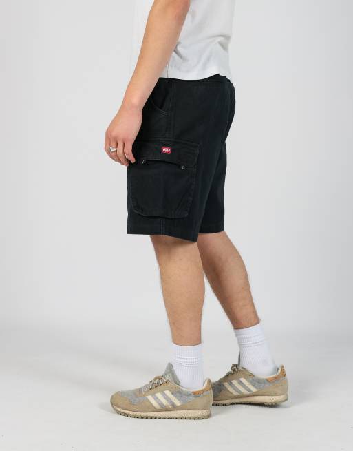 Vintage Quiksilver 34x33 canvas cargo shorts in black, 2 of 4
