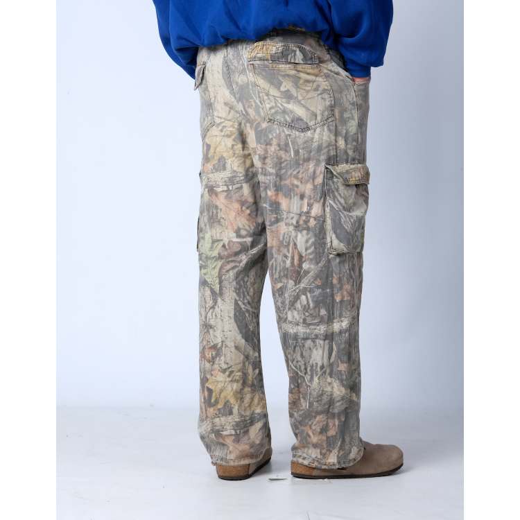 Vintage Realtree 34x32 Woven Cargo Pants Brown | ASOS