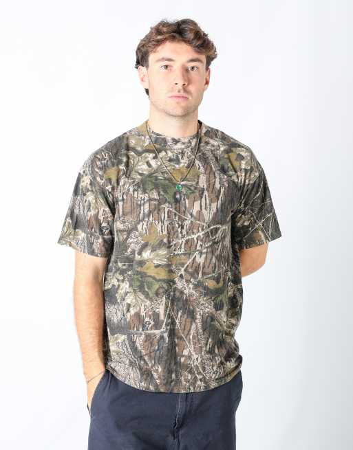 Vintage RealTree m t-shirt in brown