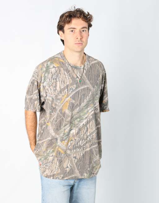 Vintage Shadow Branch Camo l t-shirt in dark green