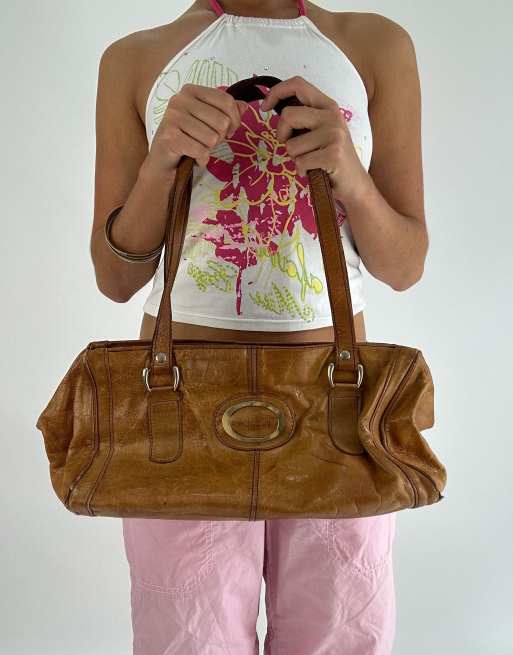 Vintage shoulder bag in tan brown