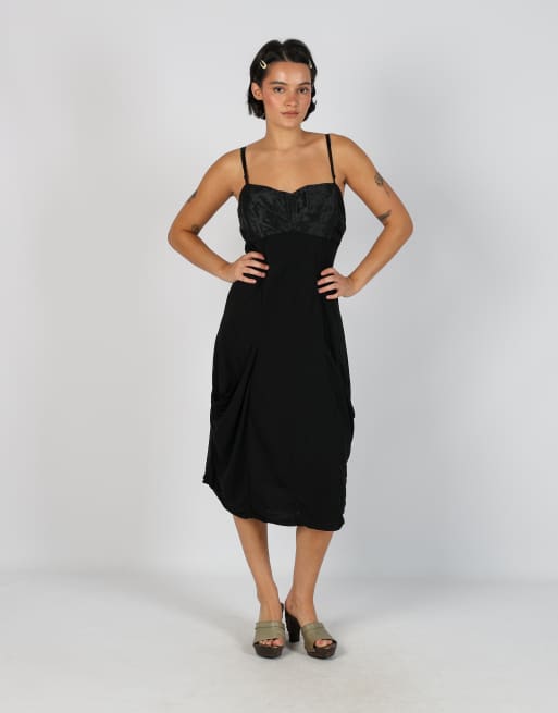 Vintage Siste's M woven midi dress in black, 1 of 4