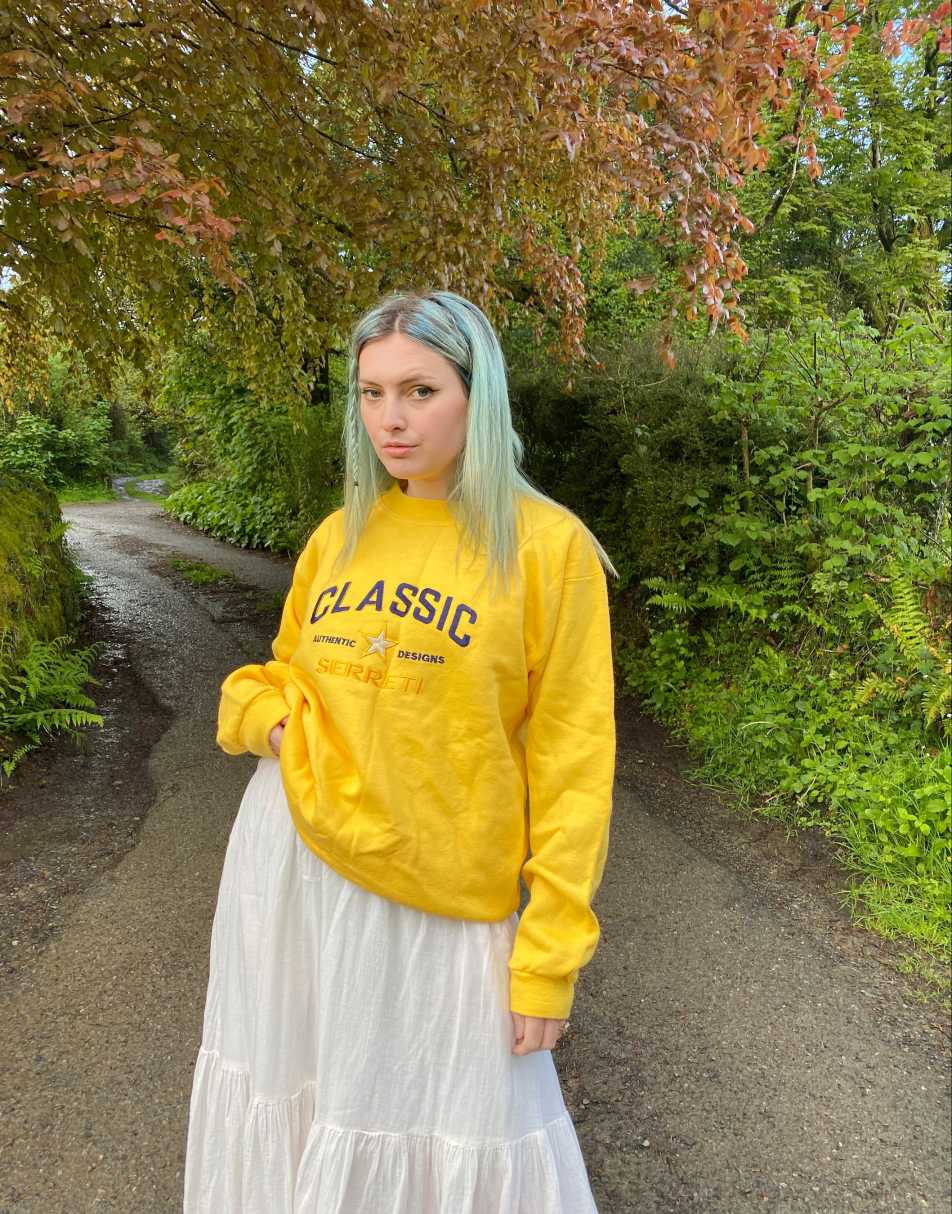 Vintage Size L 90s classic embroidered yellow reto sweatshirt 1