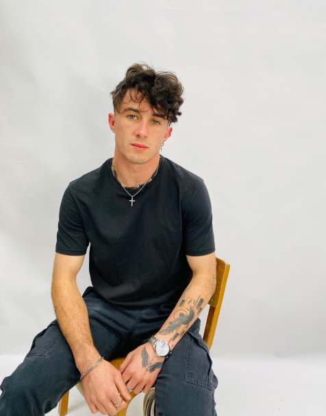 Vintage Size L ACNE Studio T Shirt in Black - view 1