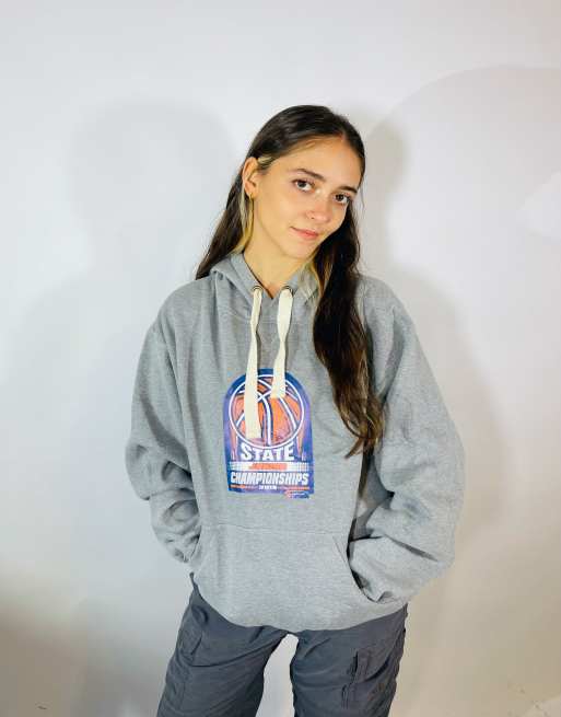 Vintage size l basketball hoodie in grey in grey