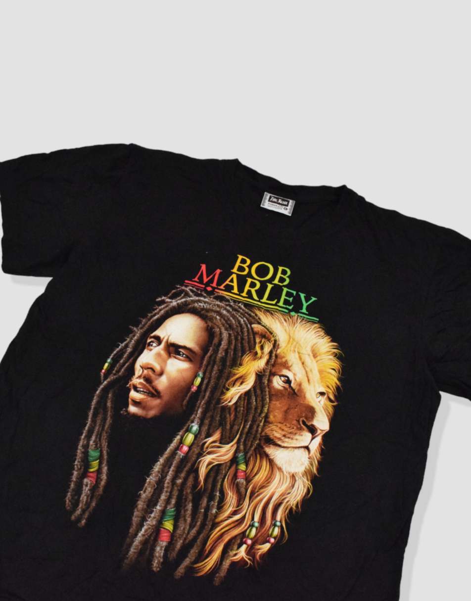 Vintage size L Bob Marley graphic t-shirt in black
