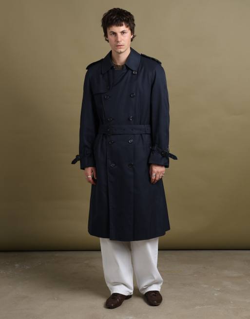 Vintage size L Burberry trench coat in navy, 1 of 7