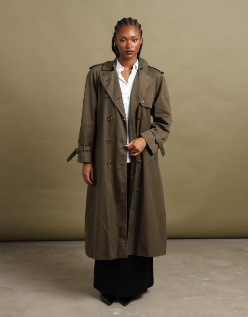 Vintage size L Burberrys double breasted trench coat in green, 2 of 7