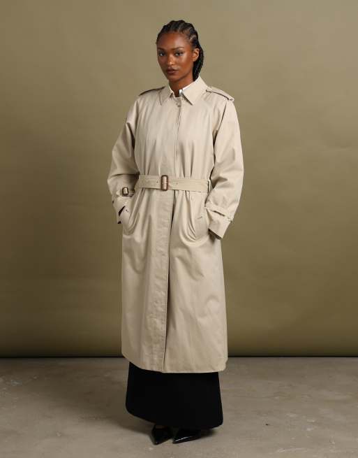 Vintage size L Burberrys trench coat in cream, 1 of 7