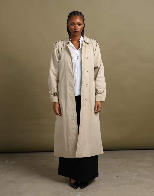 Vintage size L Burberrys trench coat in cream, 2 of 7
