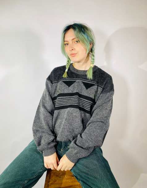 Vintage size l chunky knitted patterned jumper in grey - view 1