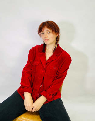 Thumbnail 1 of 4