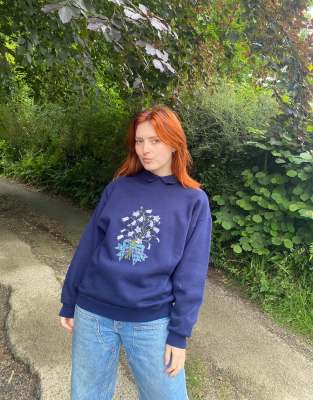 Vintage Lace Floral Print Casual Sweatshirt main image 1