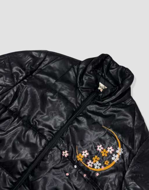 Vintage size L Karakuri Tamashii Japanese embroidered koi puffer jacket in black, 4 of 4