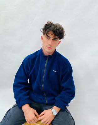 Thumbnail 1 of 4